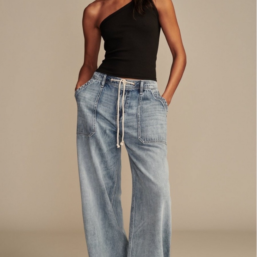 Lucky Brand Patch Pocket Pull On Jean - Baggy